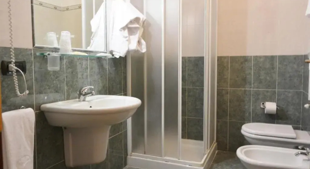 Четырёхместный номер Standard Hotel Italia