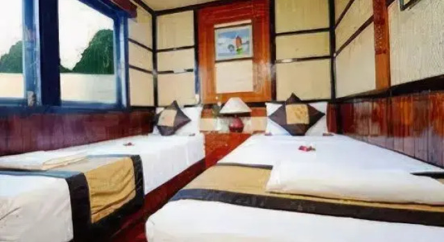Imperial Junk Halong
