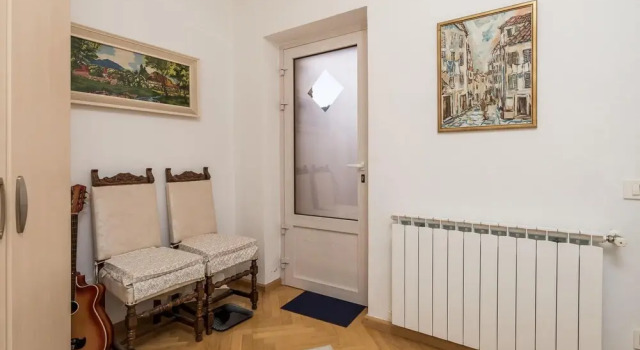 Nice Apartment in Veli Losinj With 3 Bedrooms and Wifi, Prenota Appartamento Hotel a Isole Quarnerine con parcheggio, Parcheggio