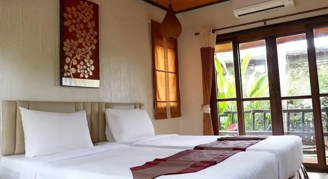 Starwell bali resort, Varaa Lomakeskus Hotellit North-Eastern Thailand pysäköinnillä, Pysäköinti