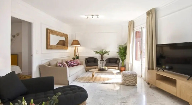 Chezmoihomes Glow And Elegance 4Br Retreat, Забронировать Отель Отели Гранады с парковкой, рядом с Парк Фредерико Гарсия Лорки, Парковка