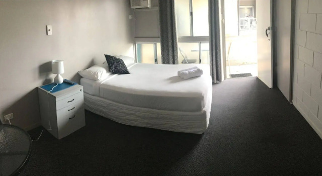 Oonoonba Hotel Motel, Book Motel Cluden Queensland