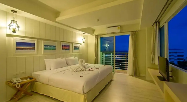 Люкс Prachuap Grand Hotel