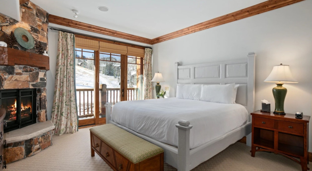 Grand Lodge - 3 Bedroom Deluxe #404 - Ski-in/out 3 Condo