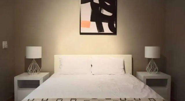Spacious 1 Bedroom City Centre Apartment