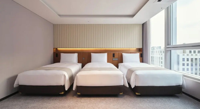 Трёхместный номер Premier Stanford Hotel Myeongdong