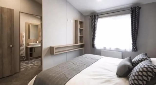 Luxury 2-bed Lodge, Sleeps 6 in Camber Sands, Забронировать Отель Отели Исторического графства Суссекса с парковкой, Парковка