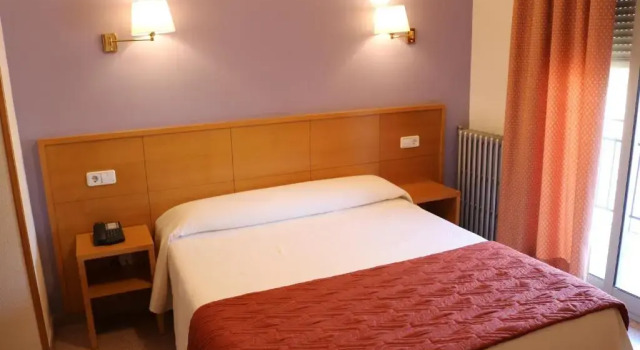 Одноместный номер Standard Hotel Santa Faz