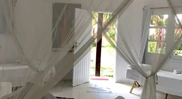 Четырёхместный номер Standard с балконом Arraial Praia Hotel Pousada