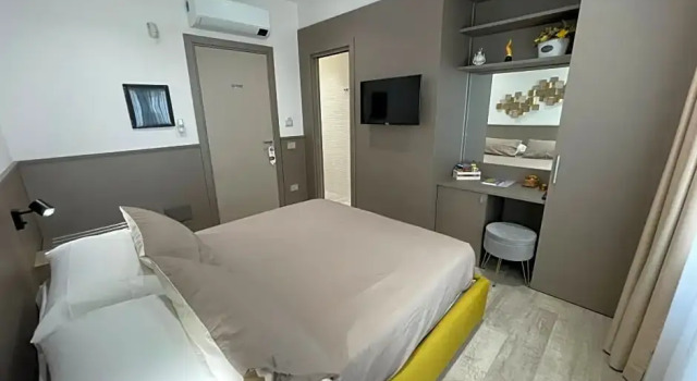 B&B Casa Rubino, Забронировать Отель «постель и завтрак» Отели Неаполя с завтраком, рядом с Кафедральный собор Неаполя, Завтраки