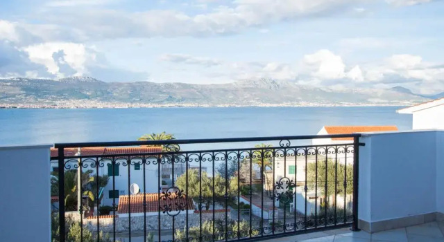 Апартаменты с 3 комнатами с видом на море Apartments Marina