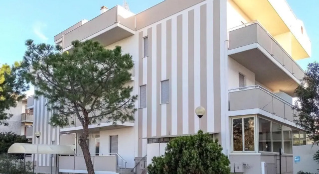 Nice Apartment in Alba Adriatica With Outdoor Swimming Pool, Wifi and 1 Bedrooms, Забронировать Апартаменты/квартира Отели Побережья Абруццо с бассейном, Бассейн