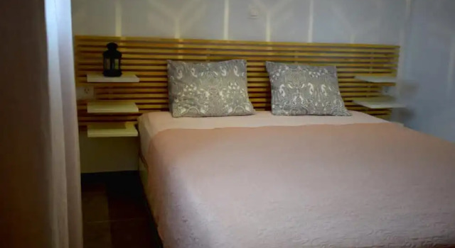 Apt - Sleeps 4 - Pets Ok - Parking - Balcony, Book Apartment Ayios Nikolaos Sithonia 