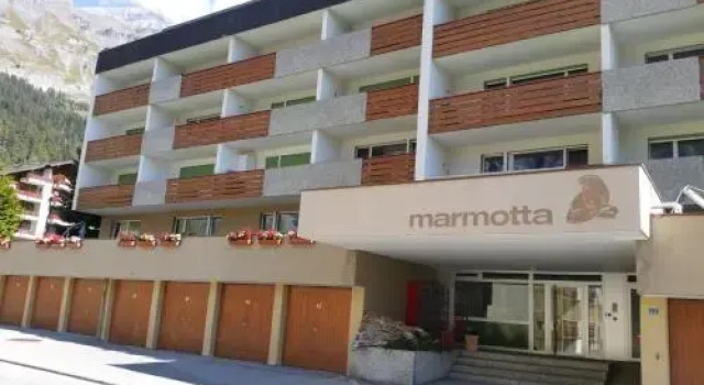 Haus Marmotta, Забронировать Отель Отели Лейкербад с парковкой, рядом с Горнолыжный подъемник Геммибан, Парковка