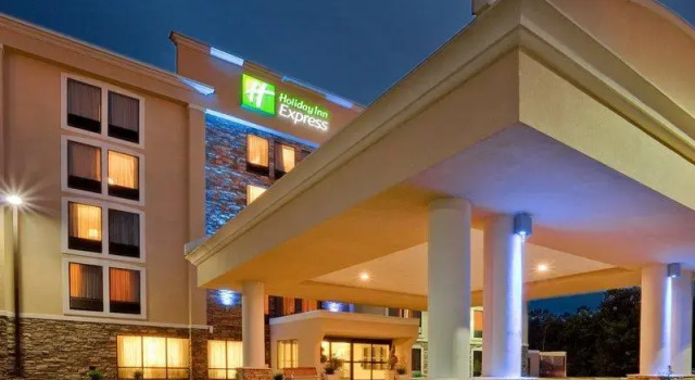 Люкс Economy Holiday Inn Express Wilkes Barre East by IHG