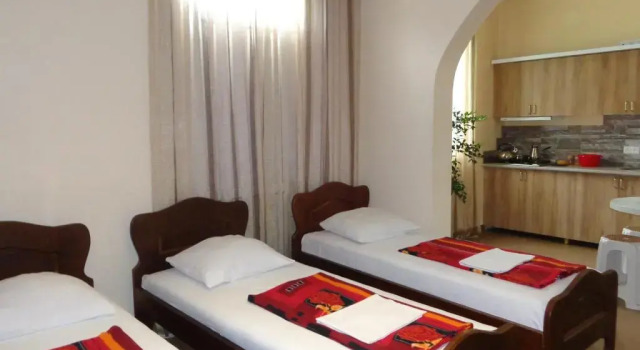 Студия White Guest House