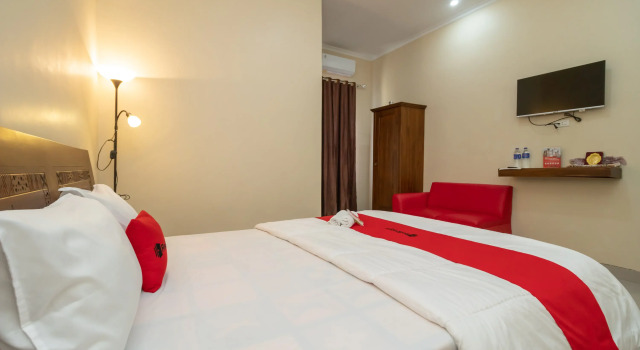RedDoorz Syariah at Jalan Pangeran Antasari 4 Lampung, Book Hotel Tanjungkarang-Telukbetung Sumatra