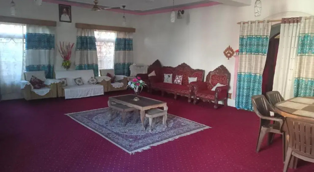 OYO 87696 Grand Inayat, Забронировать Отель Сринагар Jammu & Kashmir Ski