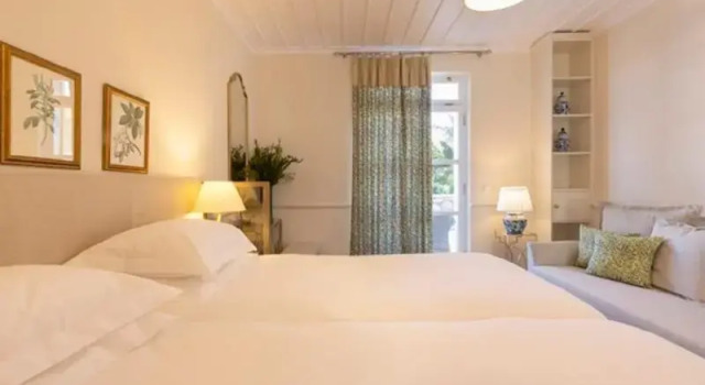 Трёхместный номер Standard с балконом Dorion Hotel