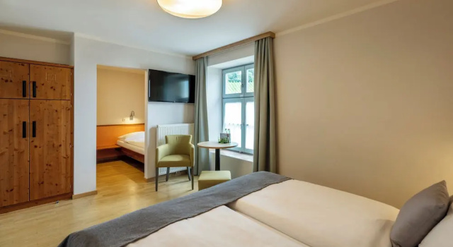 Четырёхместный номер Standard JUFA Hotel Deutschlandsberg