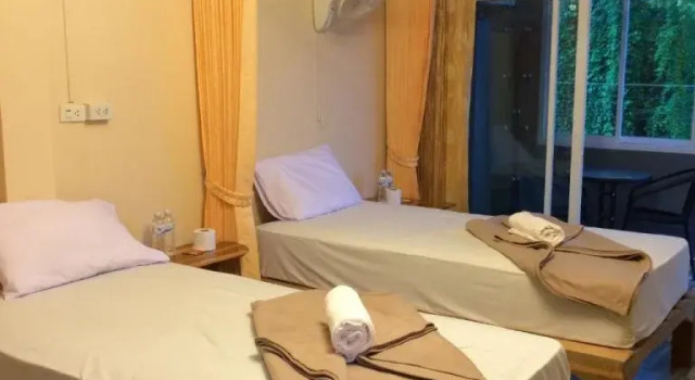 Khao-Sok Bed and Breakfast, Забронировать Хостел Отели Южного Таиланда с парковкой, Парковка