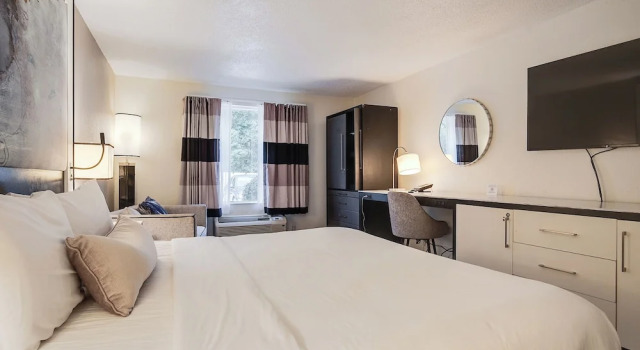 Номер Standard Clarks Inn Savannah Airport