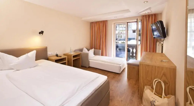 Standard room Hotel Hirsch