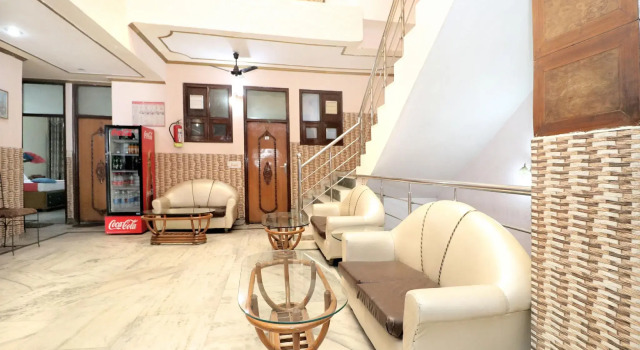 OYO 12898 Hotel Victoria Regency