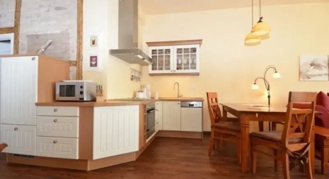 Villa To Hus - Apt. 02, Забронировать Вилла Отели Остзебад-Зеллин с парковкой, рядом с Зеллинский музей янтаря, Парковка