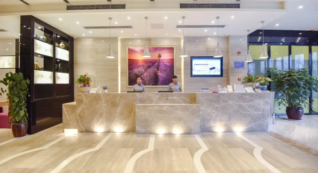 Lavande Hotels Liupanshui Ancient Town, Rezerwuj Hotel Hotele w Liupanshui z parkingiem, Parking