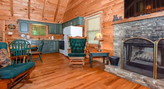 Creekside, Забронировать Дом для отпуска Отели Great Smoky Mountains National Park с парковкой, Парковка