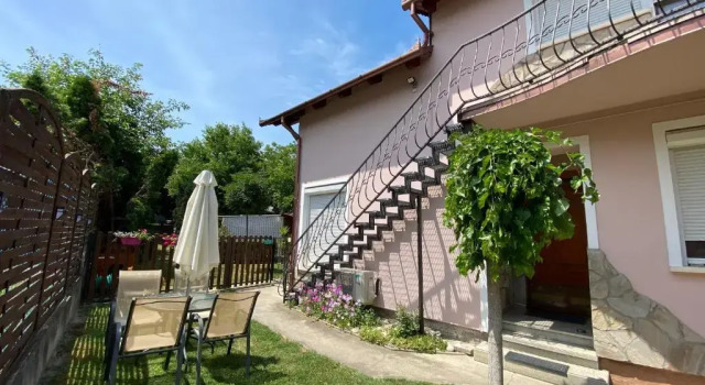 Апартаменты с 2 комнатами Do-Ti Apartmanház Balatonlelle