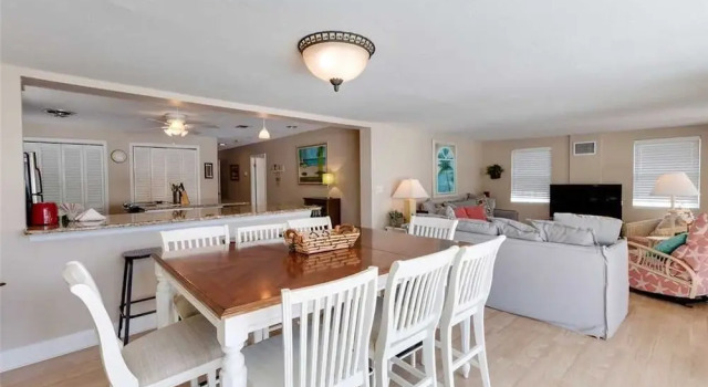 Tropical Paradise Manor - Four Bedroom Home