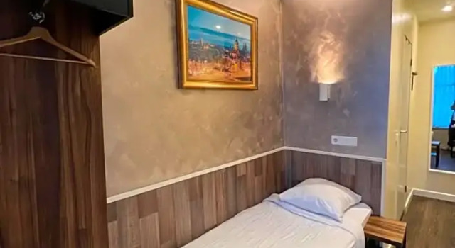 Одноместный номер Dam Hotel