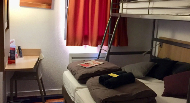 Трёхместный номер Standard Kyriad Direct La Rochelle Aytré