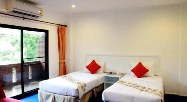 Двухместный номер Superior NIM SEE SENG Hotel