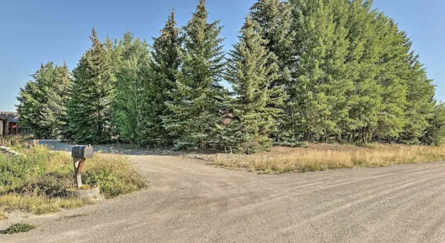 Коттедж с 3 комнатами Serene Driggs Cabin ~ 10 Mi to Grand Targhee!