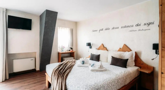 Четырёхместный номер Deluxe Serendipity Hotel