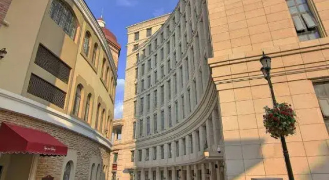 Qingdao Lubang Aijia Apartment (Lubang Customs Street Shop)