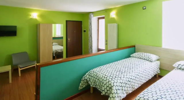 LUovo di Colombo, Prenota Hotel Omegna Lago di Orta