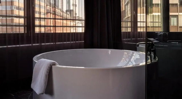 Двухместный номер Deluxe Roomers Frankfurt Central, Autograph Collection