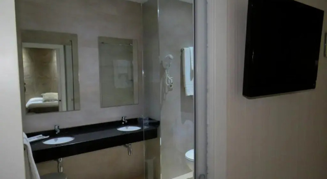 Трёхместный номер Standard Hotel Ciudad de Fuenlabrada
