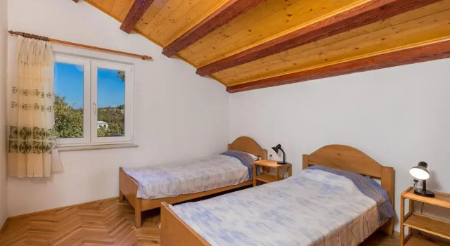 Beautiful Apartment in Balenska Draga With 2 Bedrooms, Rezerwuj Apartament  