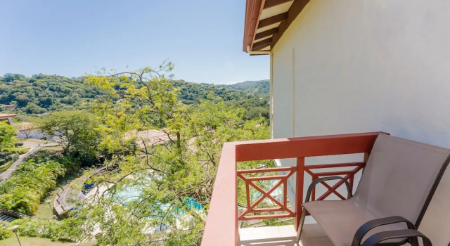 Семейный номер Standard с балконом и с видом на сад Villas Sol Beach Resort