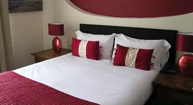 Номер Economy The Pearl Hotel