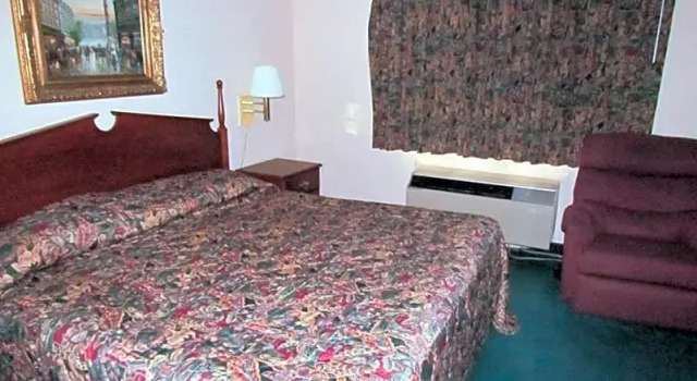 Двухместный номер Standard Western Inn & Suites Hampton