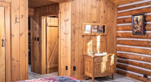 Buckhorn Hideaway 1 Bedroom Home by Redawning