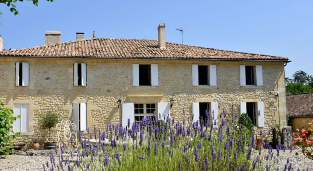 Beau Séjour, Buchen Sie Hotel Naujan-et-Postiac Frankreich