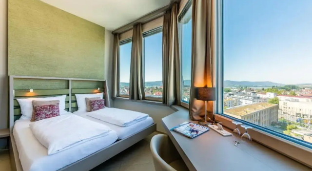 Двухместный номер Standard с видом на озеро aquaTurm Hotel Plus Energie