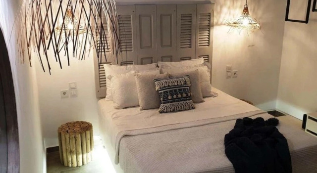 Menori Luxury Suite, Rezerwuj Hotel Hotele w Pothia z basenem, Basen
